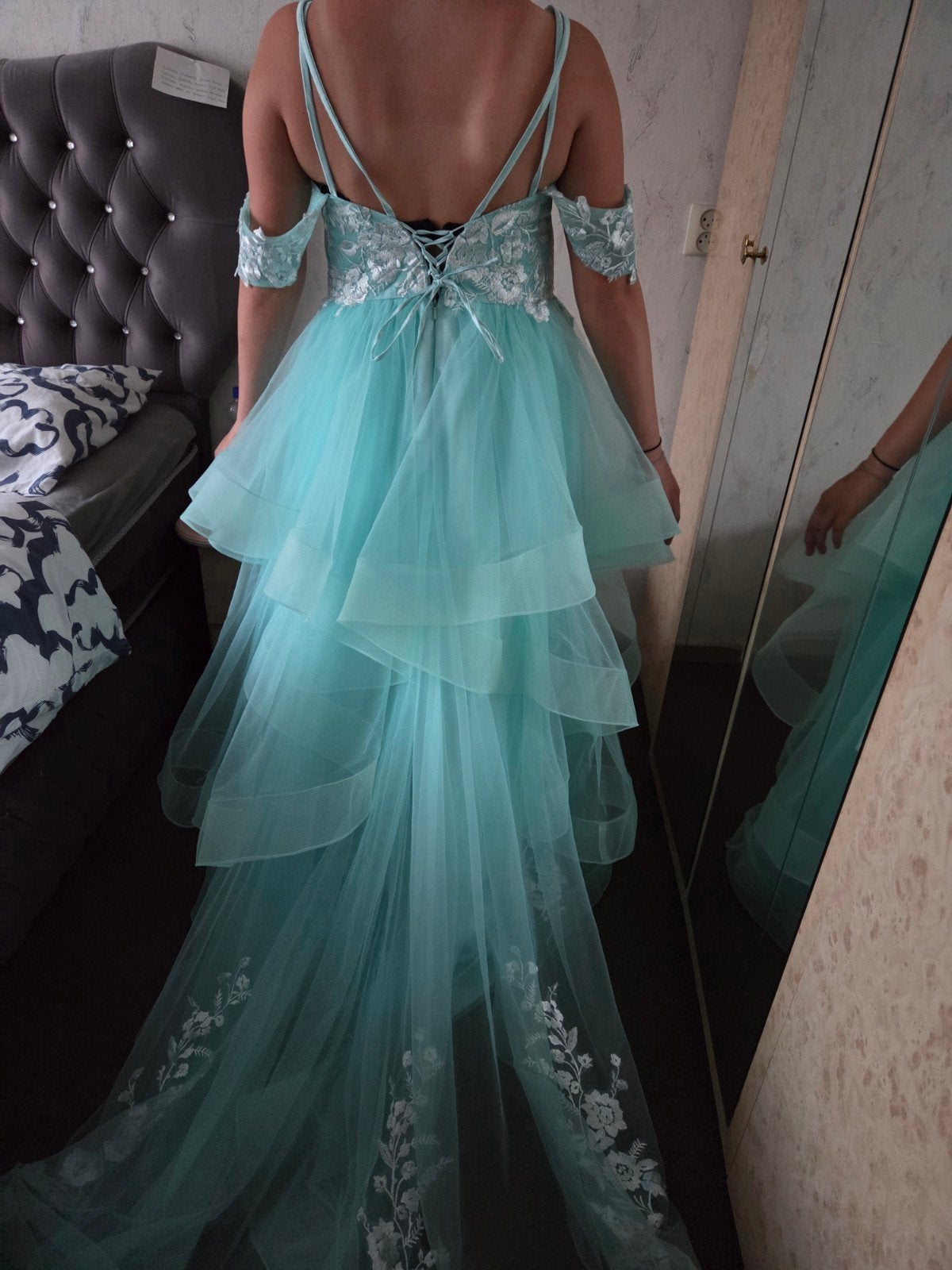 Prachtige turquoise galajurk met kant en sleep, Blauw, Nieuw, Ophalen of Verzenden, Onbekend