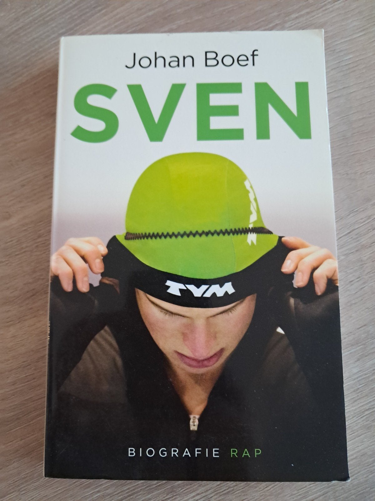 E8 SVEN - Biografie van Sven Kramer door Johan Boef, Ophalen of Verzenden, Zo goed als nieuw, Johan Boef, Sport