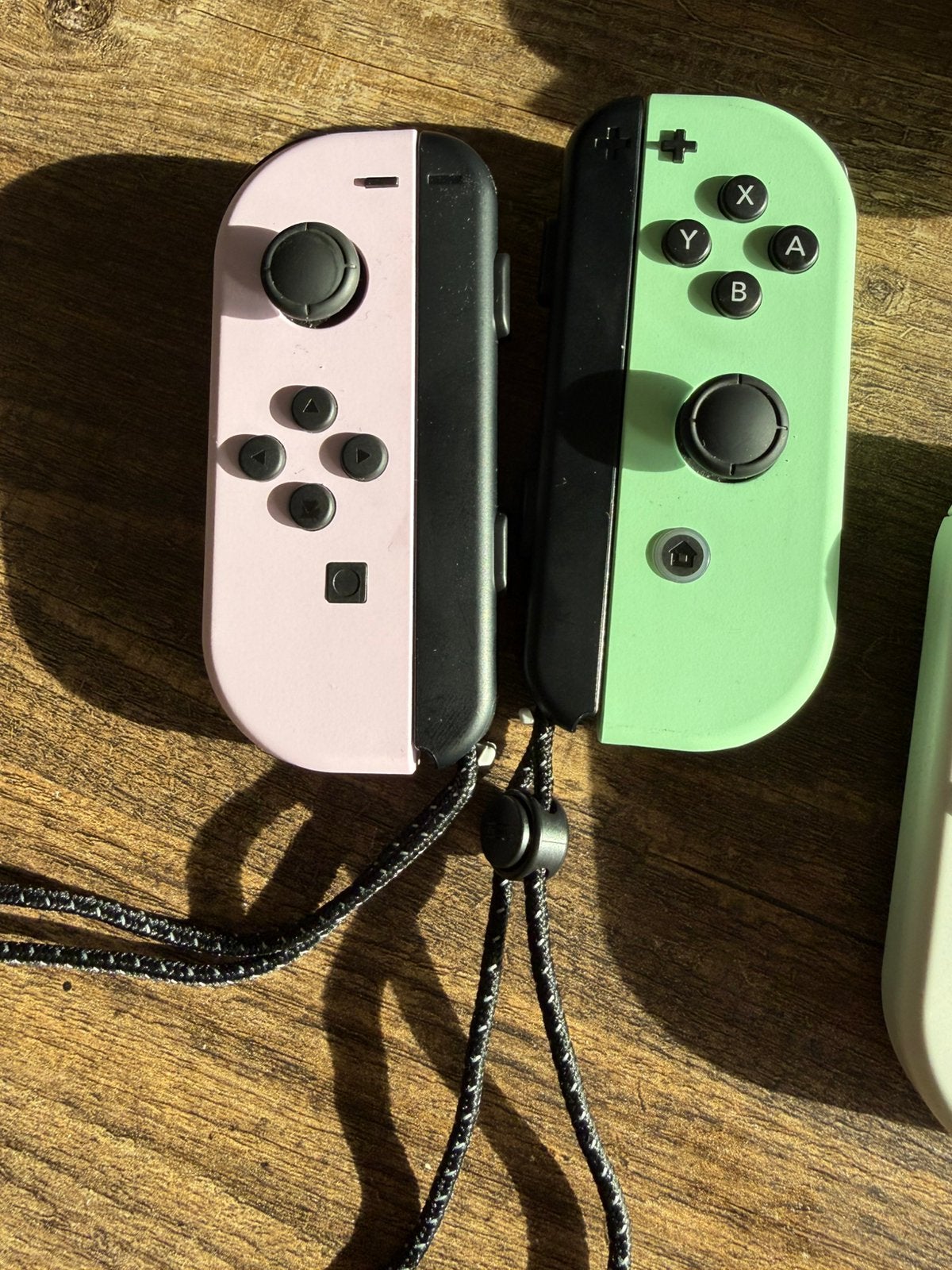 Foto 6 van Nintendo Switch OLED – zo goed als nieuw + extra controllers