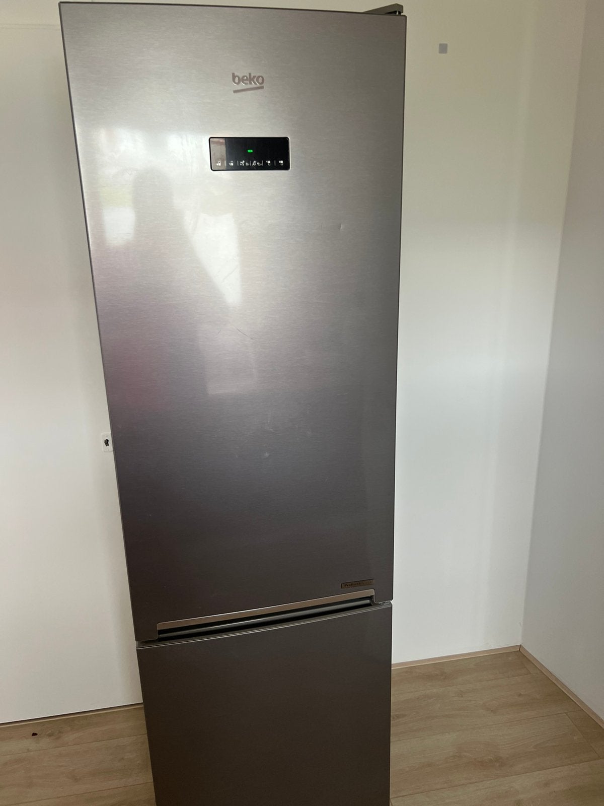 Koelkast en oven/fornuis, 200 liter of meer, Ophalen, Zo goed als nieuw, 160 cm of meer