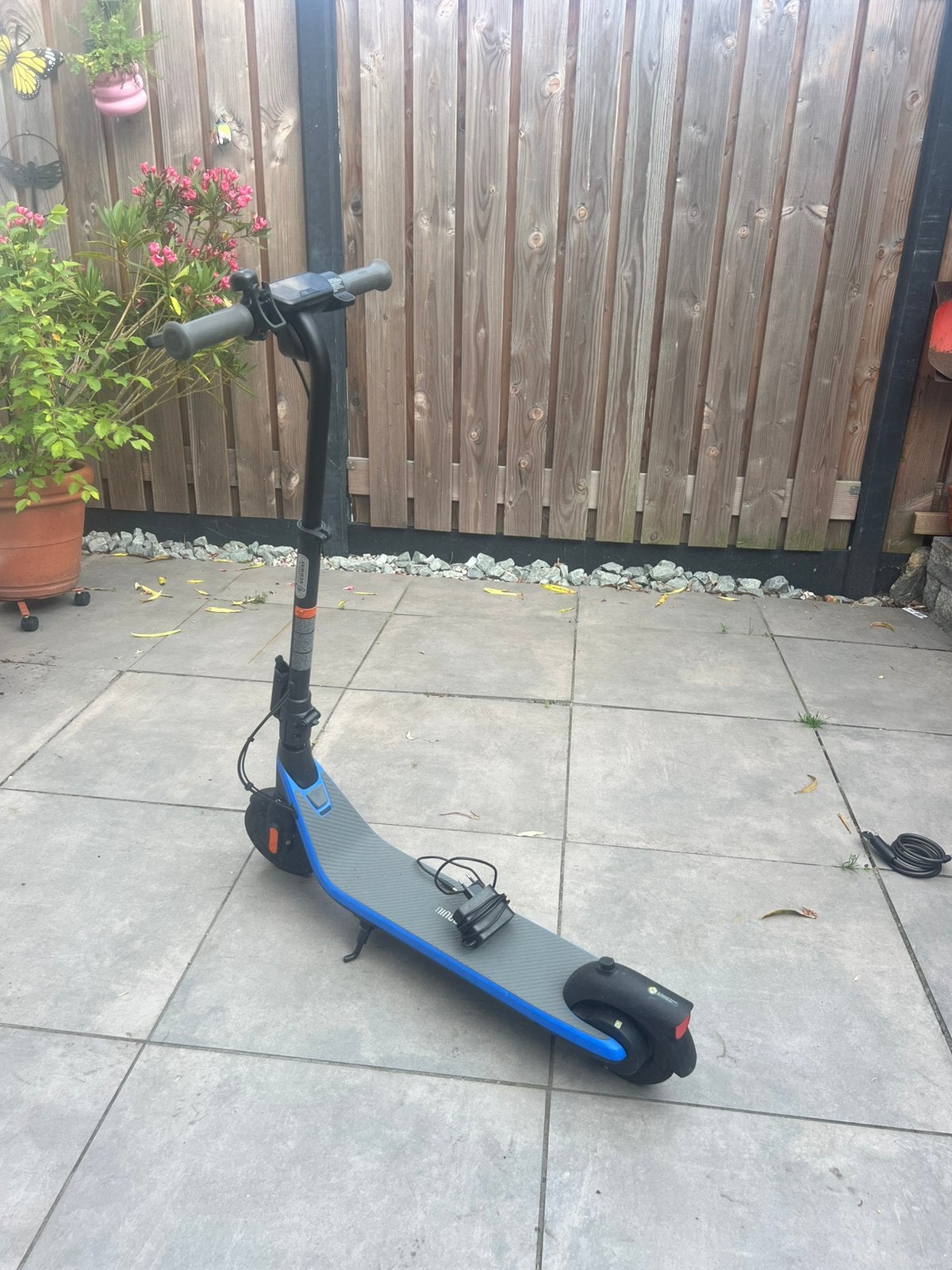 Elektrische step, Fietsen en Brommers, Steps, Ophalen of Verzenden, Zo goed als nieuw, Elektrische step (E-scooter)