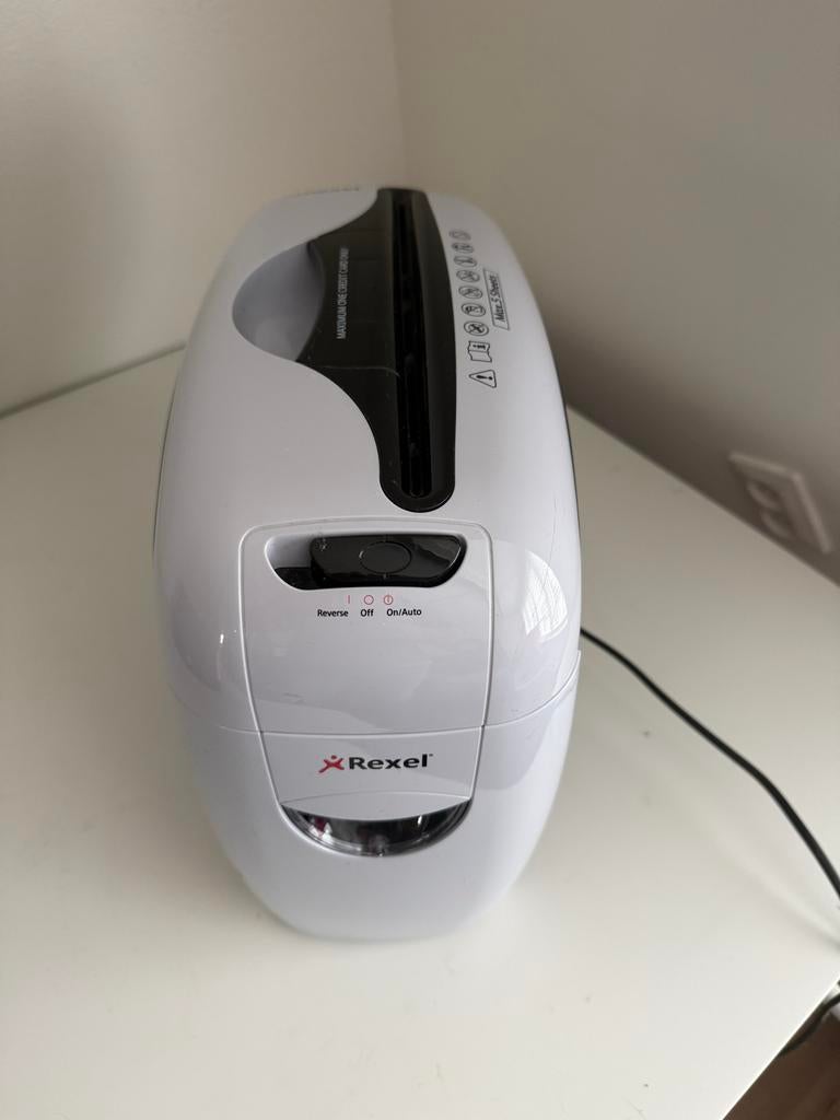 Rexel papierversnipperaar, Diversen, Ophalen, Zo goed als nieuw