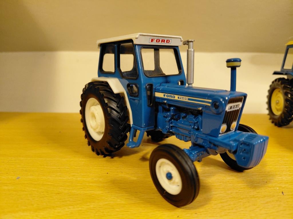 Ford 7600 britains. Nieuwstaat., Hobby en Vrije tijd, Modelauto's | 1:32, Ophalen of Verzenden, Zo goed als nieuw, Tractor of Landbouw
