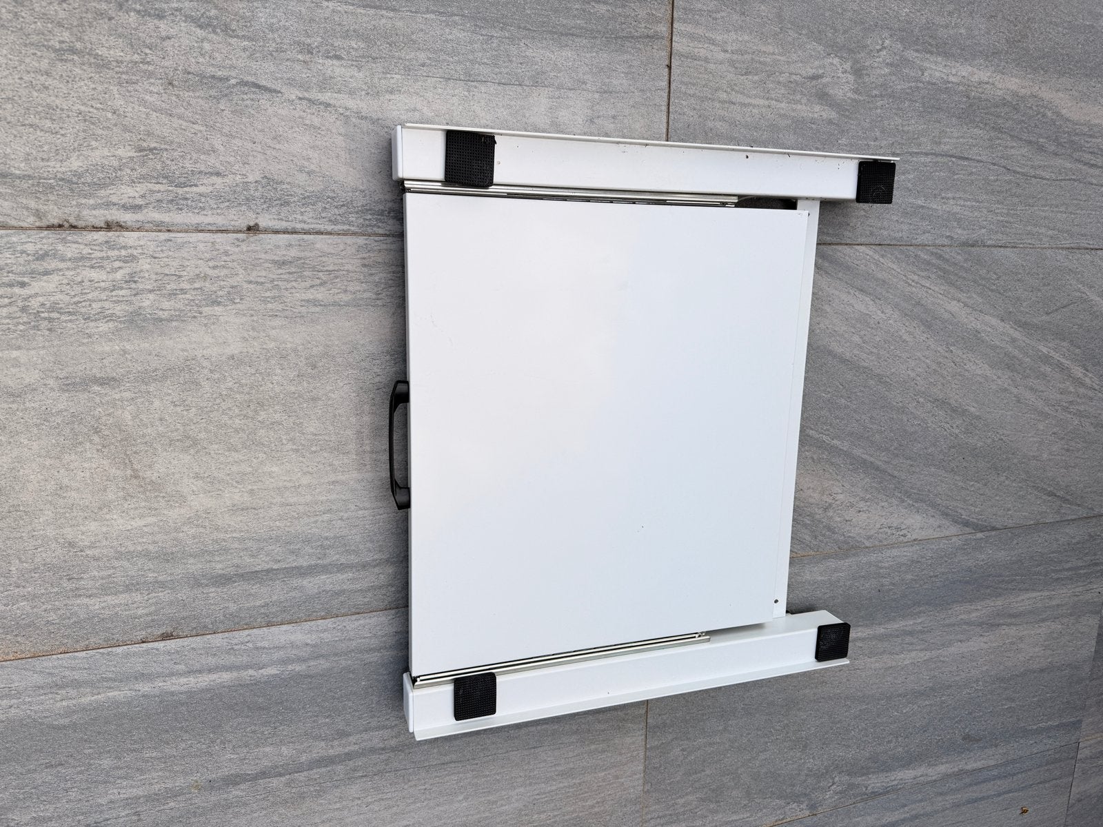 Extendable mounting surface for washing machine and dryer, Ophalen, Nieuw