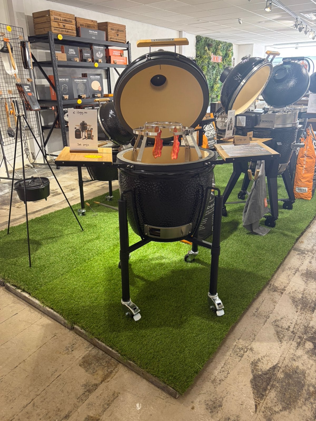 Monolith ONE .55 Kamado compleet – NIEUW €1.299 – NU €990,00, Ophalen, Nieuw