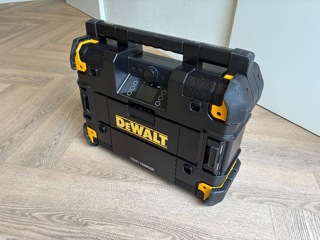 DeWalt Bouwradio DWST1-81078 18V XR DAB+/FM/Bluetooth TSTAK, Doe-het-zelf en Verbouw, Ophalen, Zo goed als nieuw