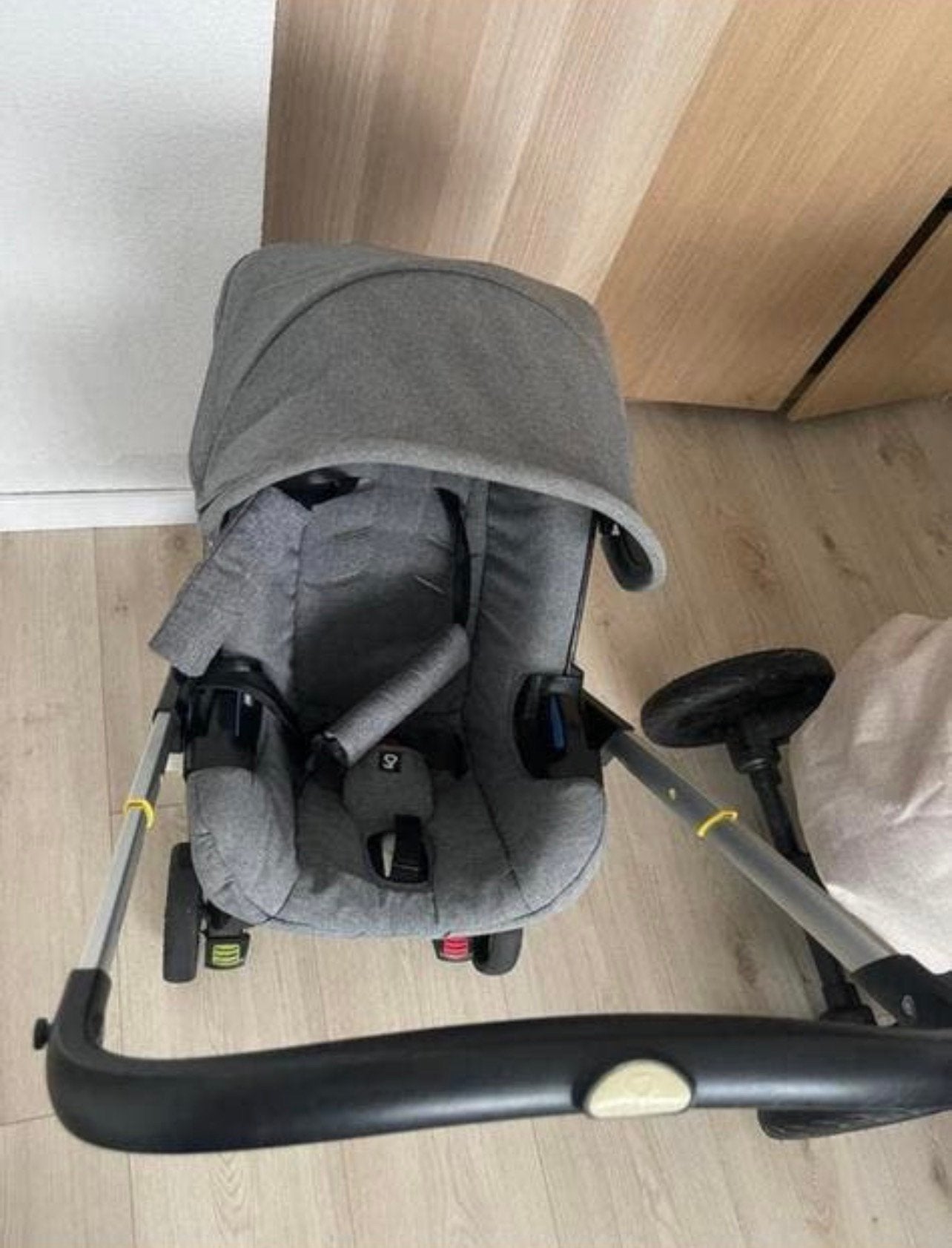 Doona kinderwagen/autostoel met isofix, Ophalen of Verzenden, Zo goed als nieuw, Overige merken