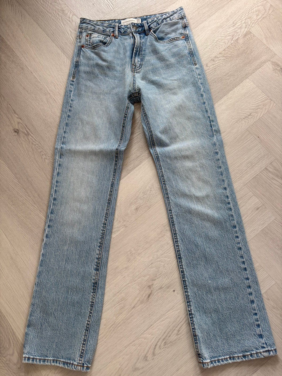 Bijna NIEUWE skinny spijkerbroek Pull & Bear mt 36, Ophalen of Verzenden, Zo goed als nieuw, Blauw, W28 - W29 (confectie 36)