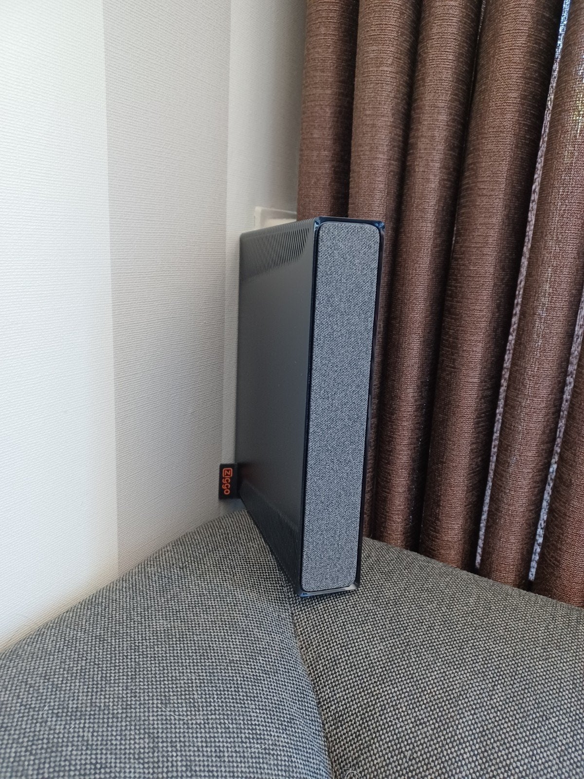 Ziggo SmartWifi nextmini mediabox modem incl. adapters, Computers en Software, Routers en Modems, Ophalen of Verzenden, Zo goed als nieuw