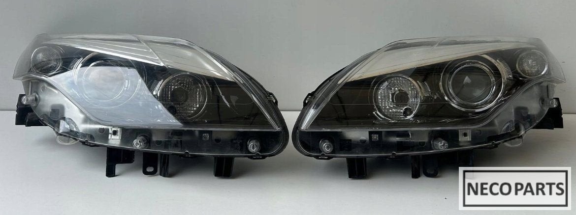 RENAULT LAGUNA 3 FACELIFT XENON KOPLAMP ALLES LEVERBAAR!!, Gebruikt, -, Renault, -