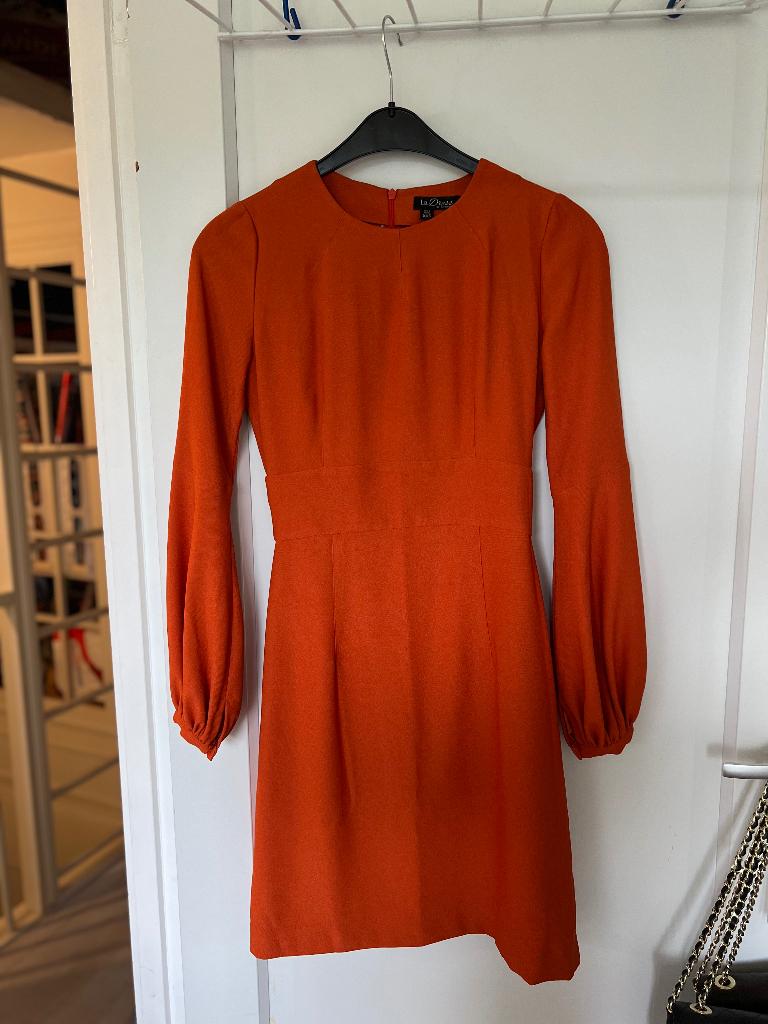 Prachtige jurk van La dress, Oranje, Ophalen of Verzenden, Zo goed als nieuw, Knielengte
