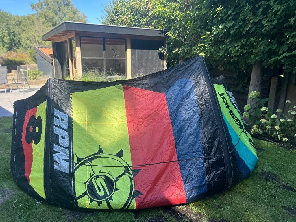 Slingshot RPM 8m2 kite 2019, zo goed als nieuw, Watersport en Boten, Kitesurfen, 8 m², Geen board, Ophalen of Verzenden, Zo goed als nieuw