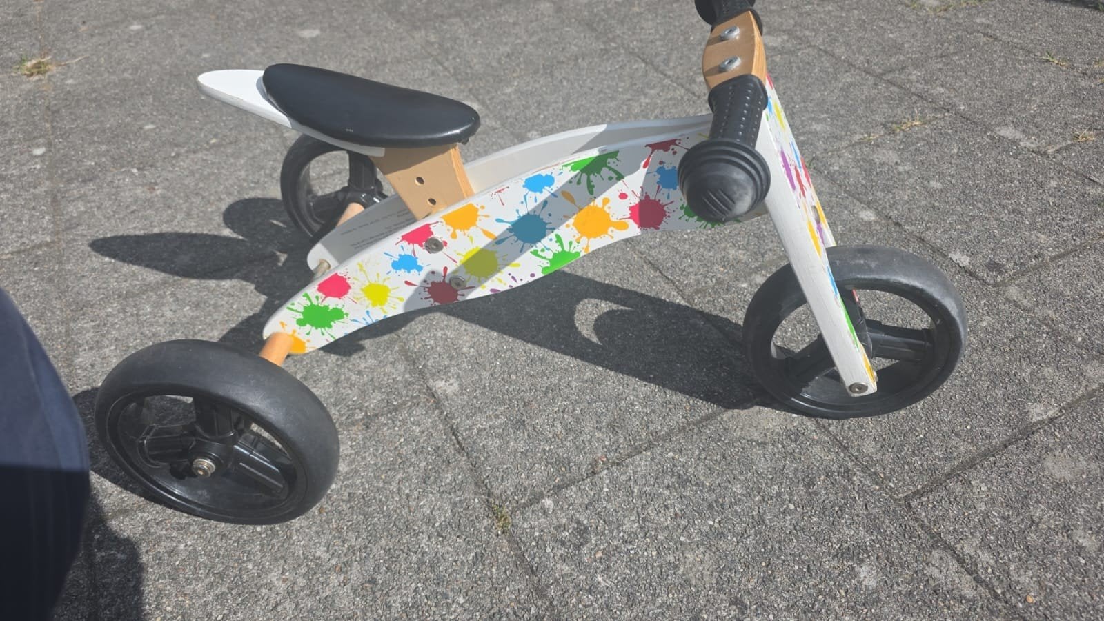 Leuke houten driewieler met verfspatten voor peuters, Fietsen en Brommers, Fietsen | Driewielers, Ophalen, Gebruikt