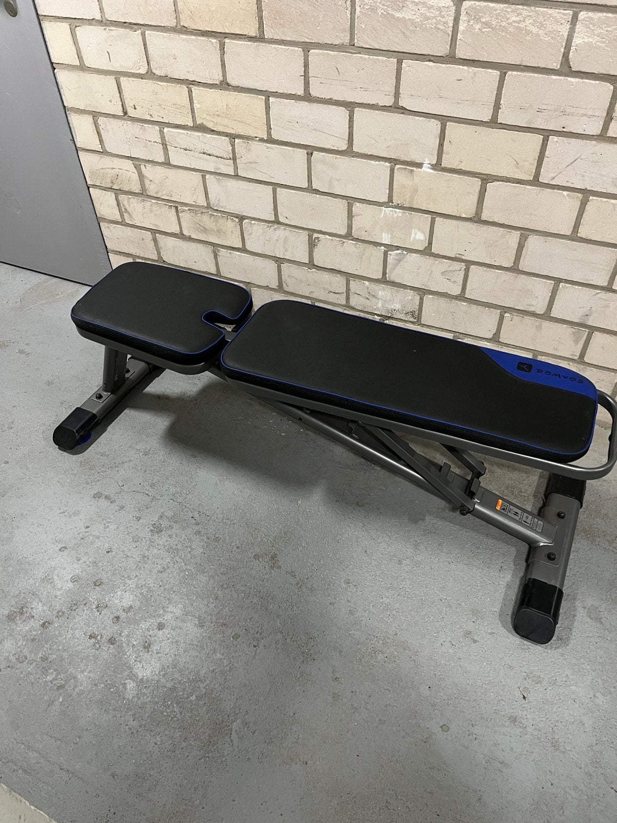 Fitness Halterbank verstelbaar Domyos, Ophalen, Zo goed als nieuw, Benen, Fitnessbank