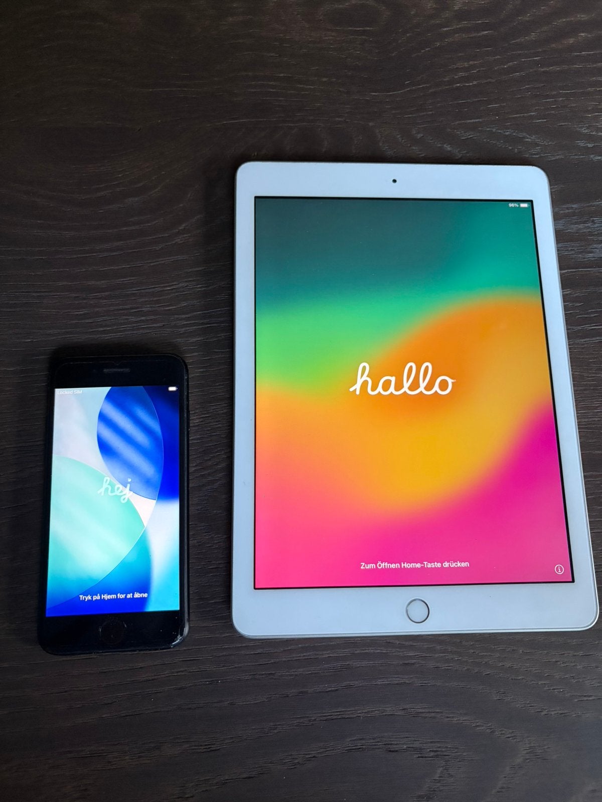 Ihone SE en Ipad apple, Computers en Software, Apple iPad, Wit, Zo goed als nieuw, 16 GB