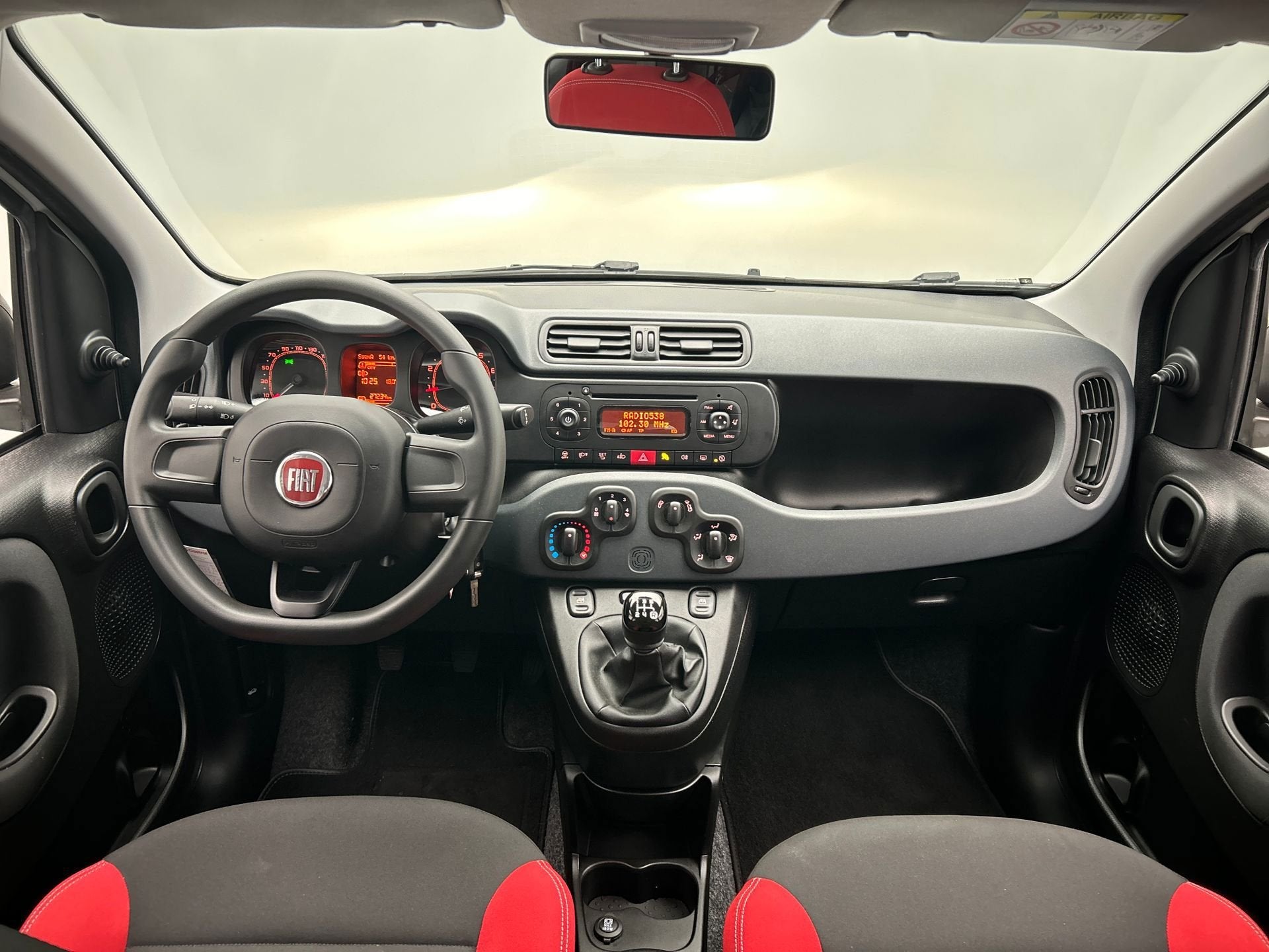 Fiat Panda 0.9 TwinAir Popstar | Origineel NL | Trekhaak | A, Auto's, Fiat, Voorwielaandrijving, Stof, Gebruikt, Panda