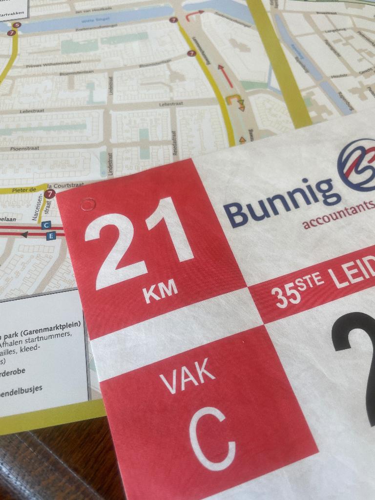 Startplaats halve marathon leiden, Sport en Fitness, Loopsport en Atletiek, Ophalen, Nieuw, Overige typen, Overige merken
