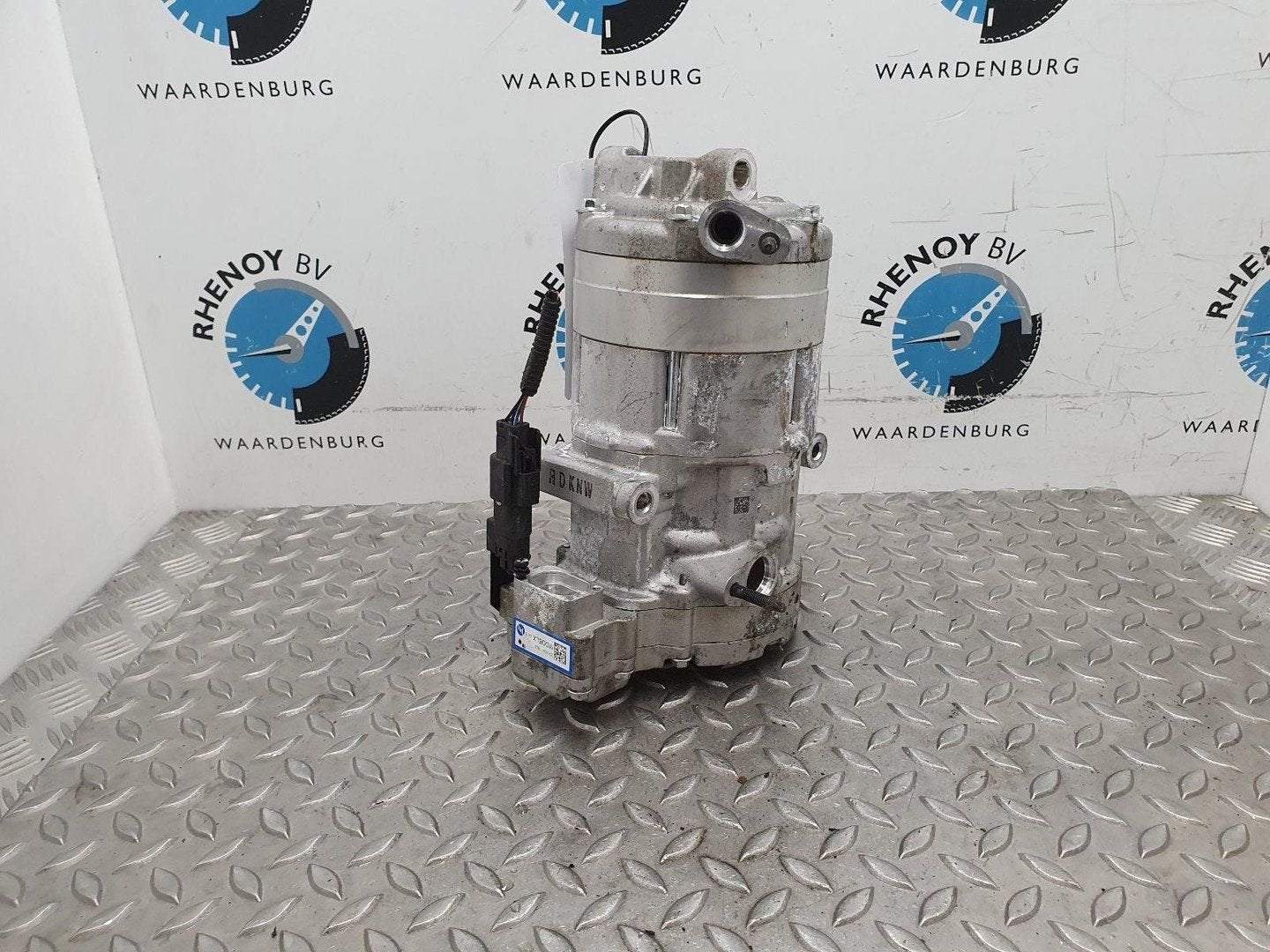TESLA MODEL X 75D Base  AIRCO COMPRESSOR / AIRCOPOMP 1063369, Gebruikt, -, -, Ophalen of Verzenden