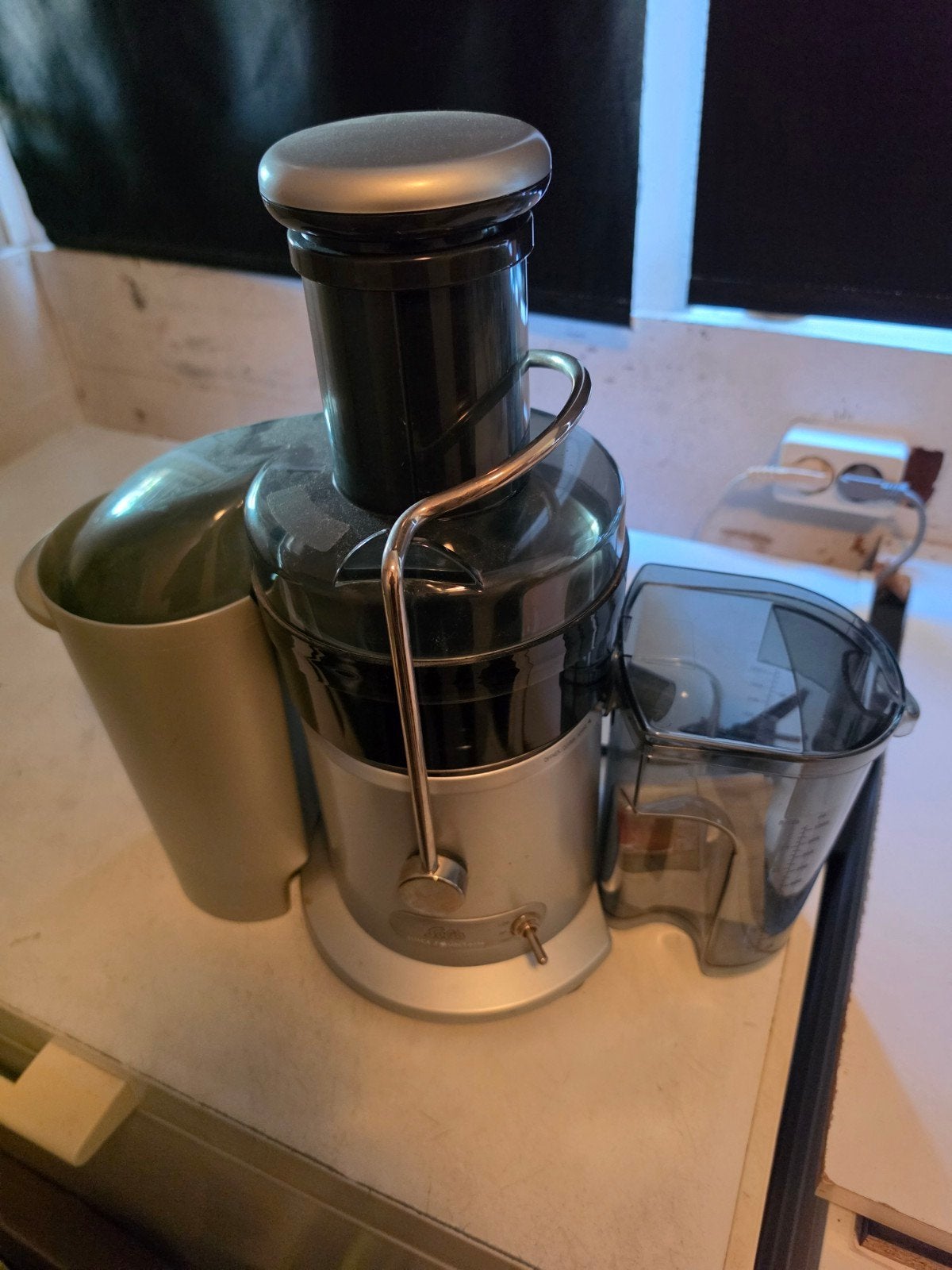 Solis Juice Fountain sapcentrifuge - Zo goed als nieuw, Ophalen of Verzenden, Zo goed als nieuw, Elektrisch, Sapcentrifuge