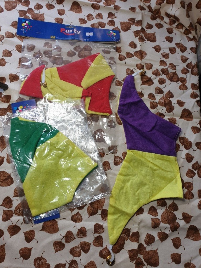 3 nieuwe narrenpetjes met belletje!, ., Nieuw, Ophalen of Verzenden, Accessoires