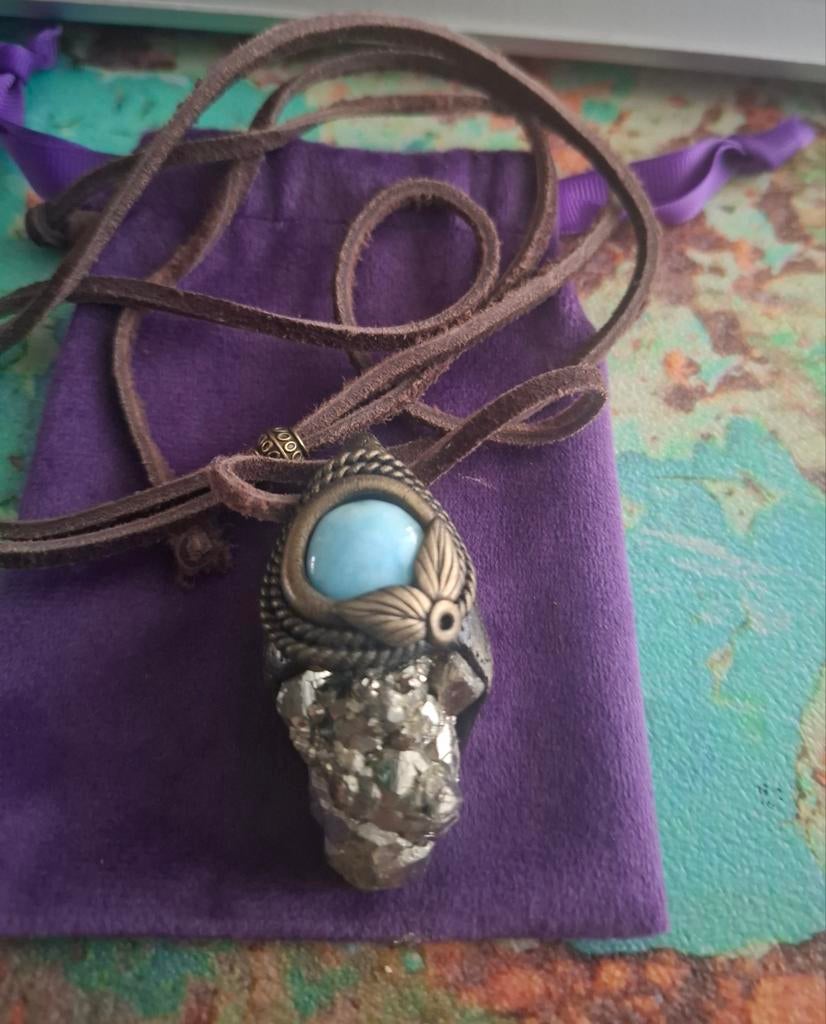 Unieke handgemaakte hanger met pyriet en larimar, nieuw!, Ophalen of Verzenden, Nieuw