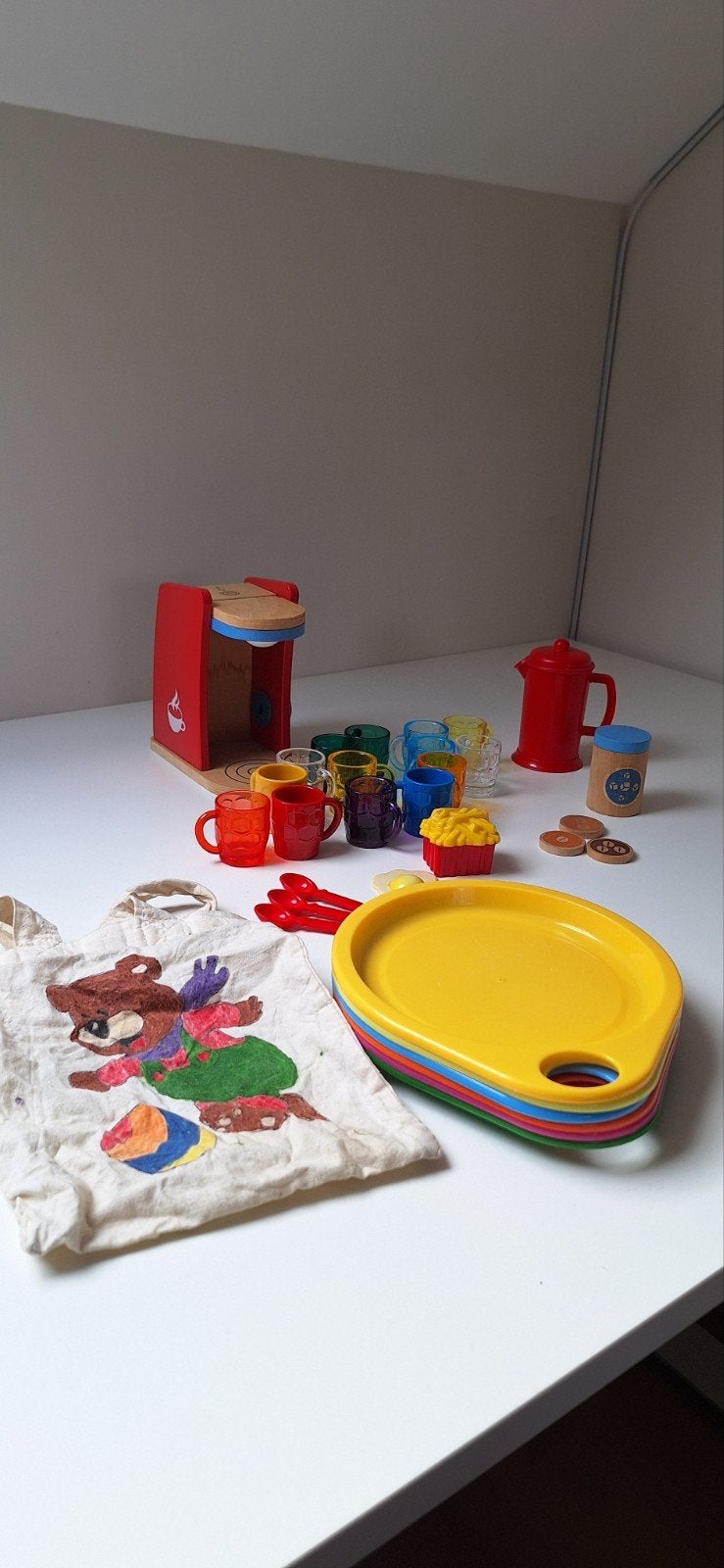 Houten koffiezetapparaat met servies en tas, Ophalen of Verzenden, Gebruikt, Jongen of Meisje