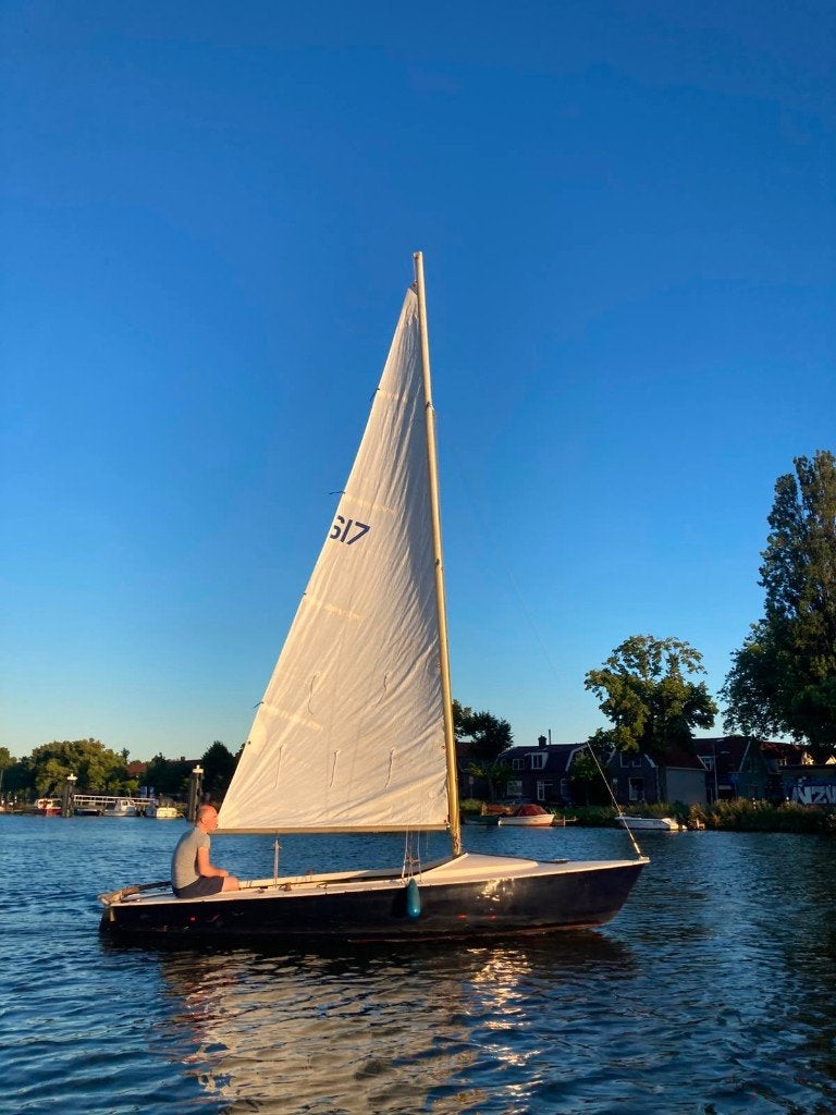 Zeilklare zeilboor type "sailhorse" 250 euro., Watersport en Boten, Open zeilboten, Gebruikt, Fok, Overige typen, Polyester