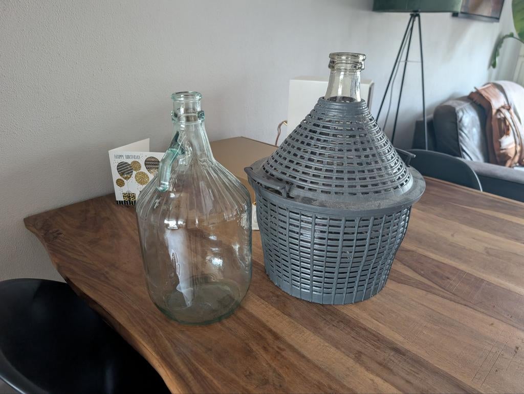 Wijn gistingsflessen - Glazen flessen voor wijn maken, Huis en Inrichting, Woonaccessoires | Vazen, Ophalen of Verzenden, Gebruikt