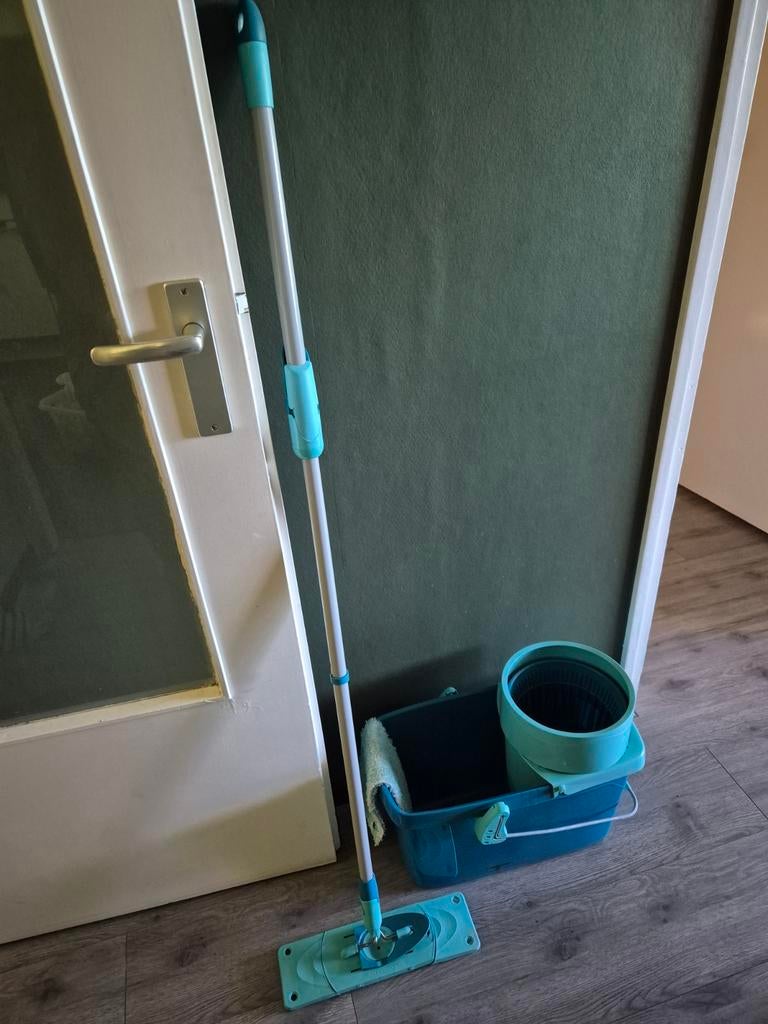 Leifheit Clean Twist M Ergo Dweilset - Zo goed als nieuw!, Huis en Inrichting, Schoonmaakartikelen, Ophalen of Verzenden