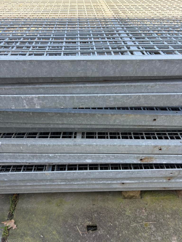 Gaas panelen voor voliere of kennel, Doe-het-zelf en Verbouw, Metalen, Ophalen, Zo goed als nieuw