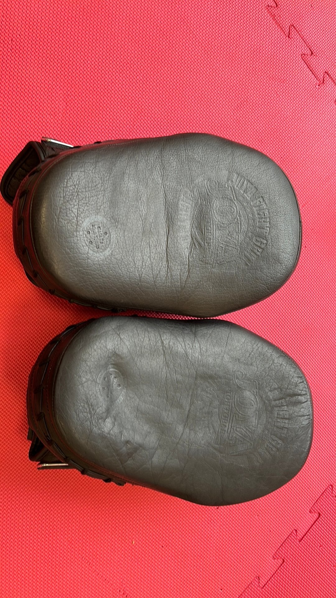 Joya pads, Ophalen, Zo goed als nieuw, Bokshandschoenen