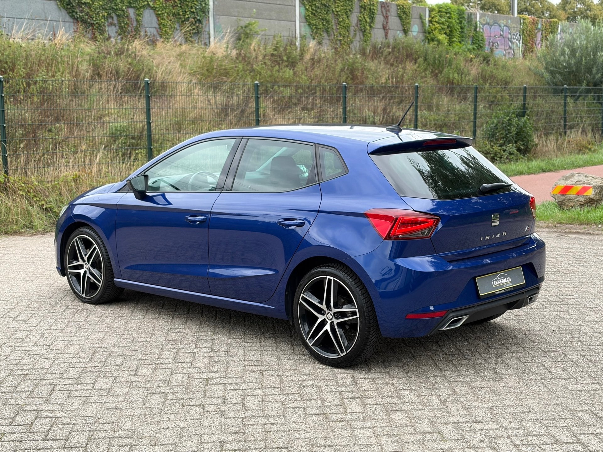 SEAT Ibiza 1.0 TSI FR DSG I CAMERA I ALCANTARA I PDC I CRUIS, Gebruikt, 1064 kg, Blauw, Ibiza