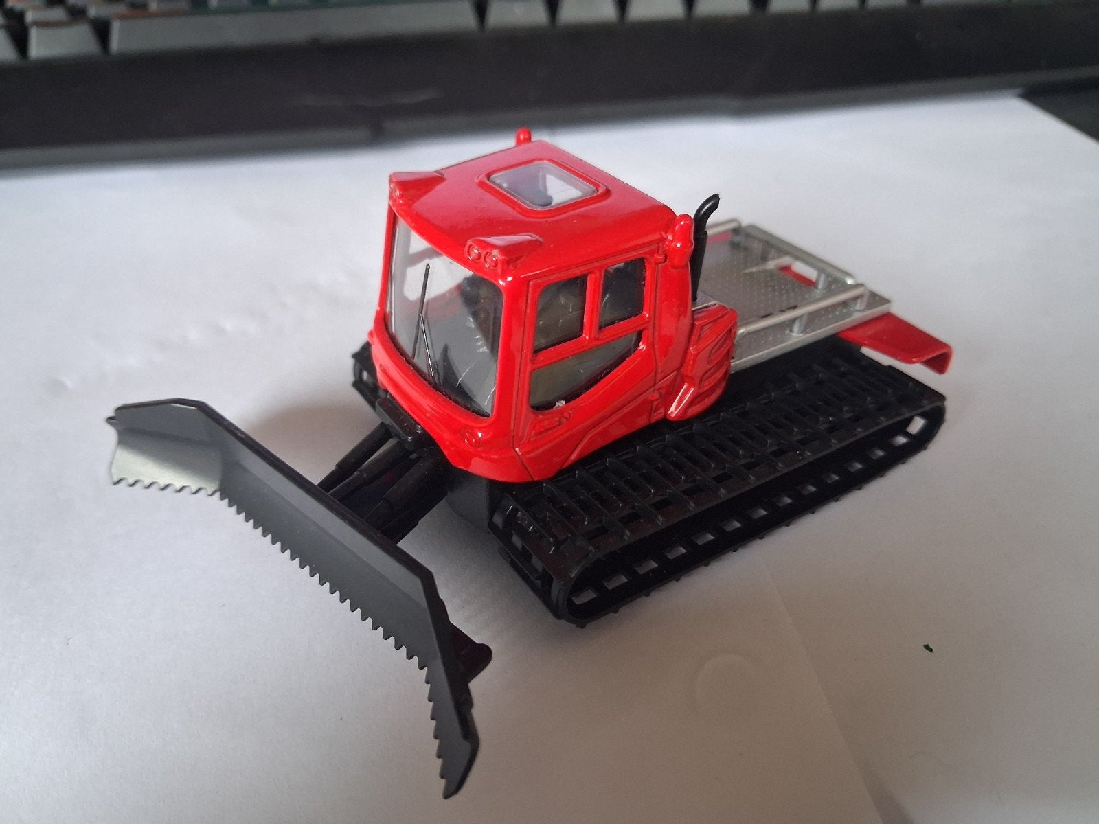 Welly Pistenbully Speelgoedmodel Rood, Ophalen of Verzenden, Gebruikt