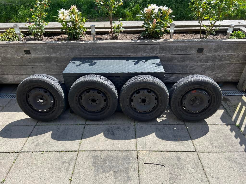 Winterbanden (165/70/R14) op 14 inch velgen, 14 inch, Gebruikt, Banden en Velgen, 165 mm