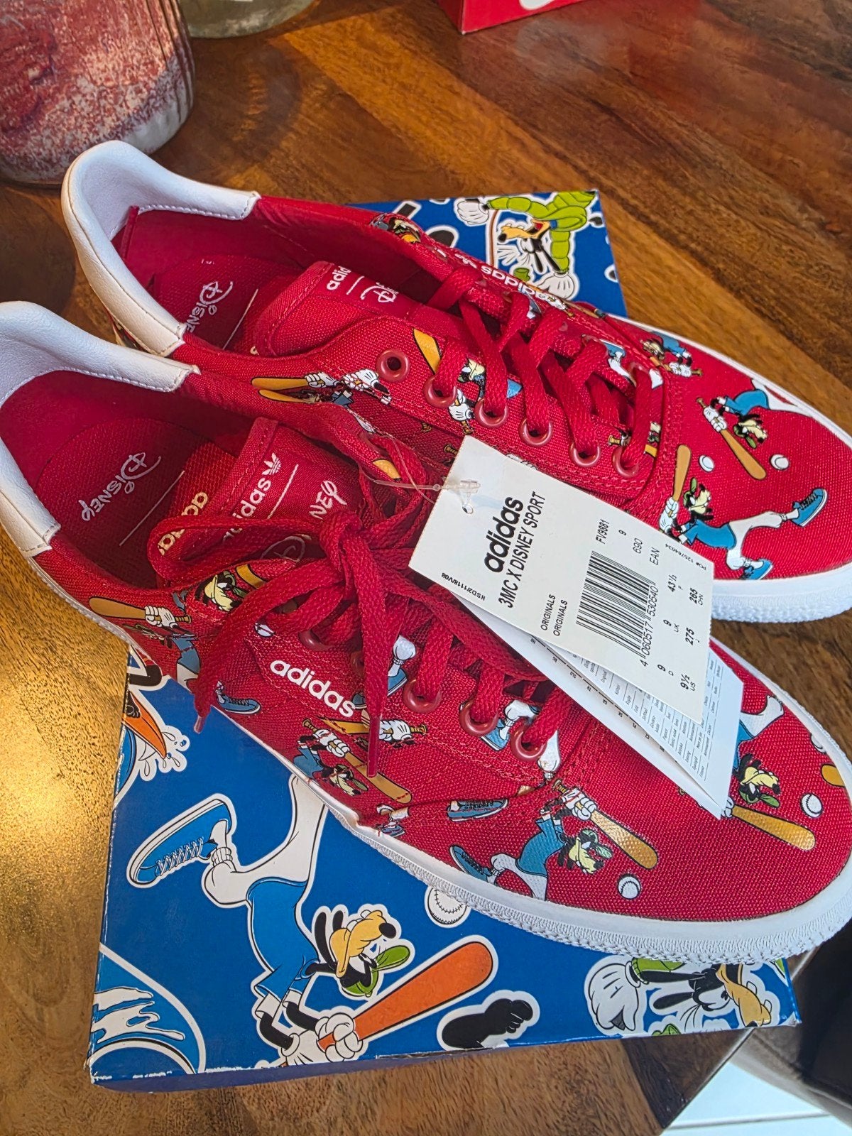 Adidas x Disney Goofy sneakers - Special Edition - Maat 43, Ophalen, Overige kleuren, Nieuw, Sneakers of Gympen