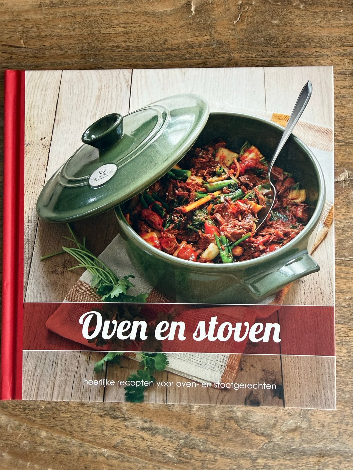 Oven en Stoven: Heerlijke Recepten voor Oven- en Stoofgerech, Ophalen of Verzenden, Zo goed als nieuw, Hoofdgerechten