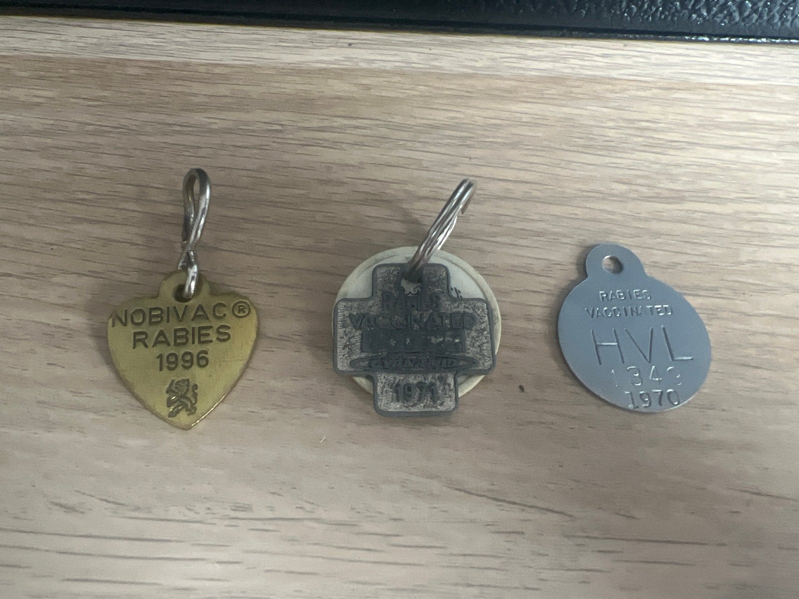 Rabies Penningen 1970, 1971, 1996, Ophalen of Verzenden