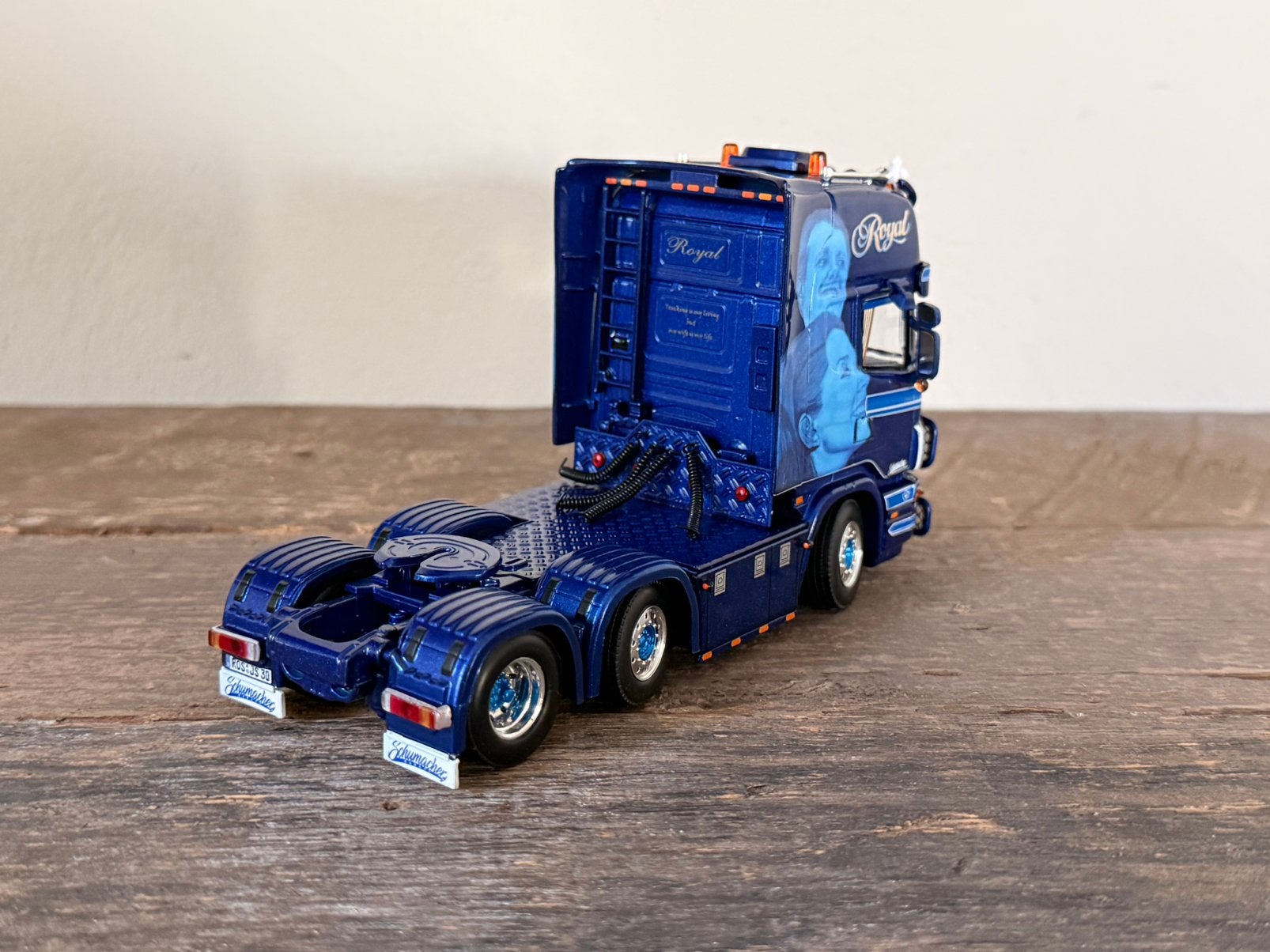 WSI - Scania 4 Serie Schumacher, Ophalen of Verzenden, Zo goed als nieuw, Bus of Vrachtwagen, Wsi