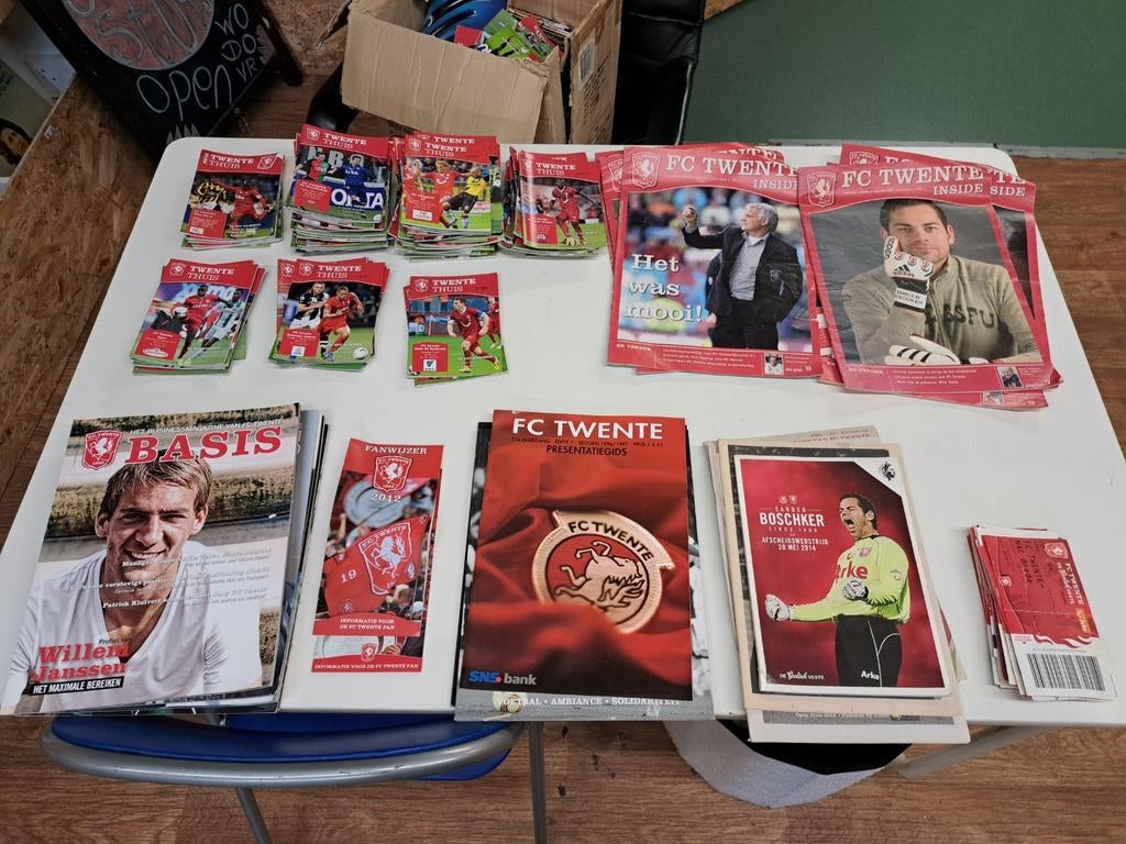 Fc twente artikelen, Verzamelen, Sportartikelen en Voetbal, Kringlooplaares128@outlook.com, Kringloop Laares, Ophalen of Verzenden