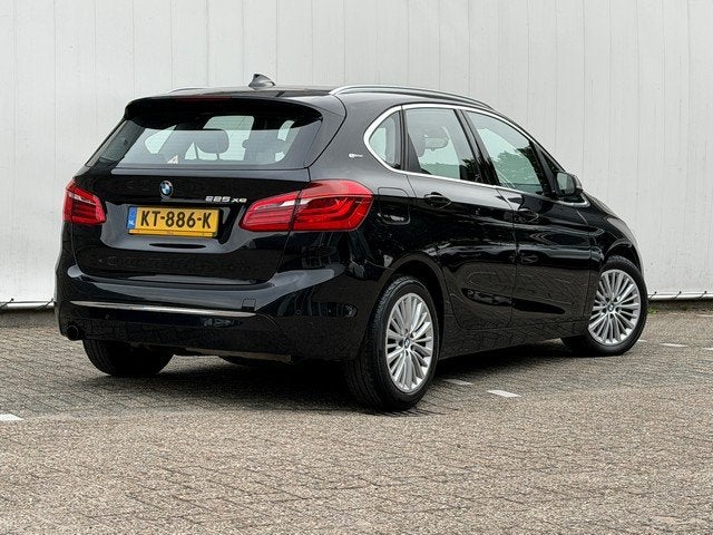 BMW 2 Serie Active Tourer 225xe Centennial High Executive me, Auto's, BMW, Automaat, 136 pk, Gebruikt, Euro 6