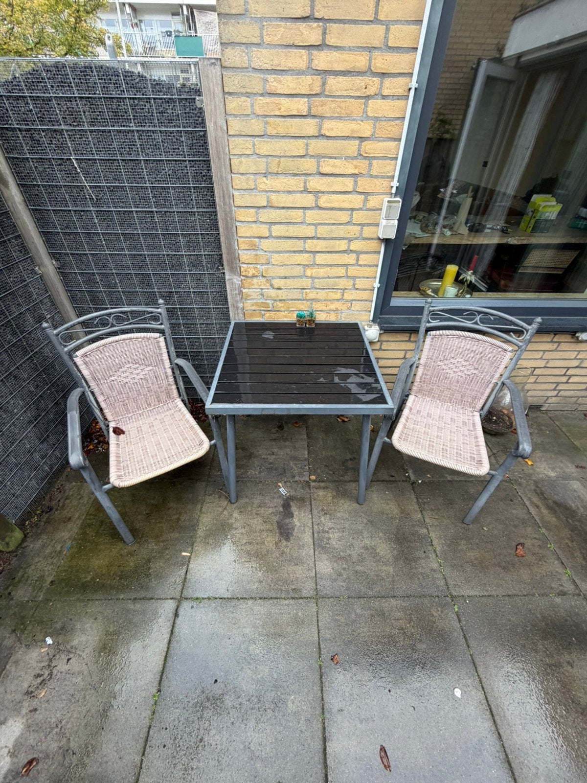 nette compacte tuinset of balkonset tuintafel 2 tuinstoelen, Tuin en Terras, Ophalen, Gebruikt, Metaal