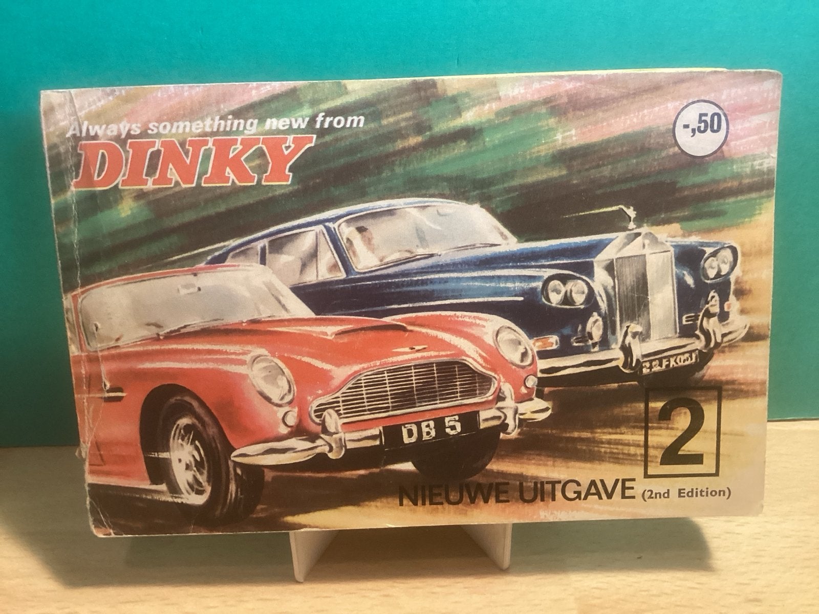 Dinky Toys Catalogus - Nieuwe Uitgave (2nd Edition), Ophalen of Verzenden, Gelezen, Catalogus