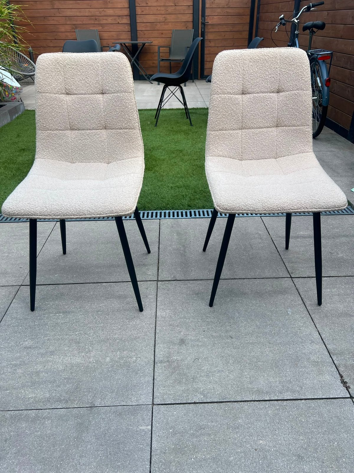 2 Teddy stof eetkamer stoelen crème, Ophalen, Overige kleuren, Zo goed als nieuw, Vier