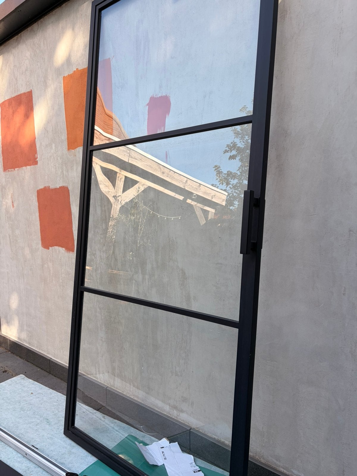 Echte stalen schuifdeur + rail 250cm + gehard glas, Gebruikt, 215 cm of meer, Binnendeur, Schuifdeur