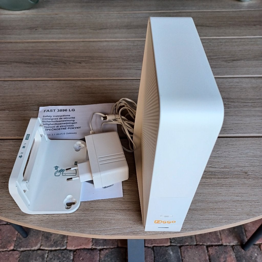 Ziggo, Telecommunicatie, ISDN en ADSL, Ophalen of Verzenden, Gebruikt, Modem