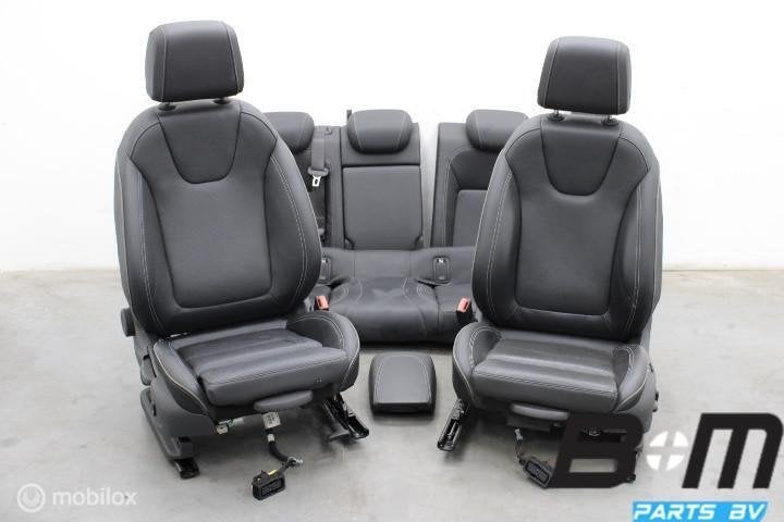 Leder interieur Opel Insignia hatchback 2018 98722 km oud, Gebruikt