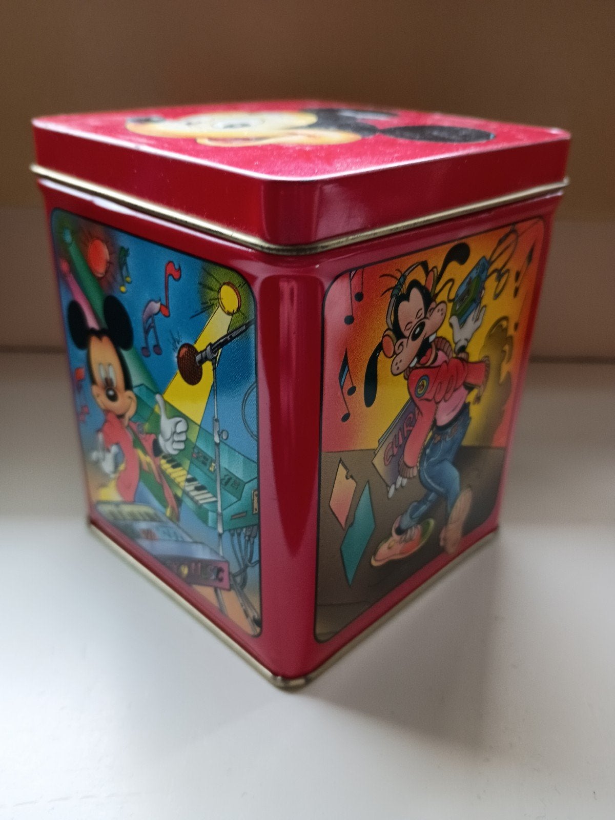 Vintage Disney blik met Mickey, Donald, Goofy en Pluto, Ophalen of Verzenden, Mickey Mouse, Gebruikt, Beeldje of Figuurtje