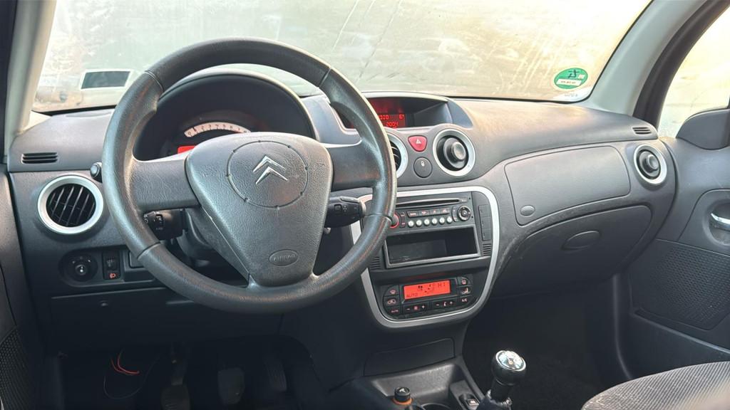 Citroen C3 1.4i Ambiance, Voorwielaandrijving, 989 kg, Startonderbreker, Zwart