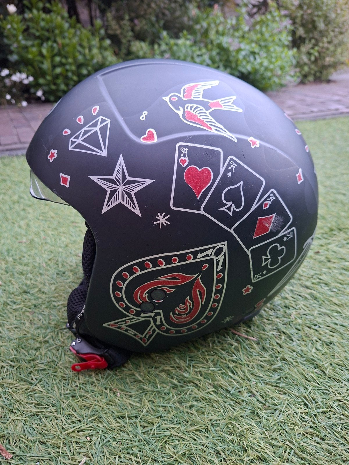 Premier Helmets Scooterhelm met uniek design mt s, Fietsen en Brommers, Brommerhelmen, Ophalen of Verzenden, Gebruikt, Medium