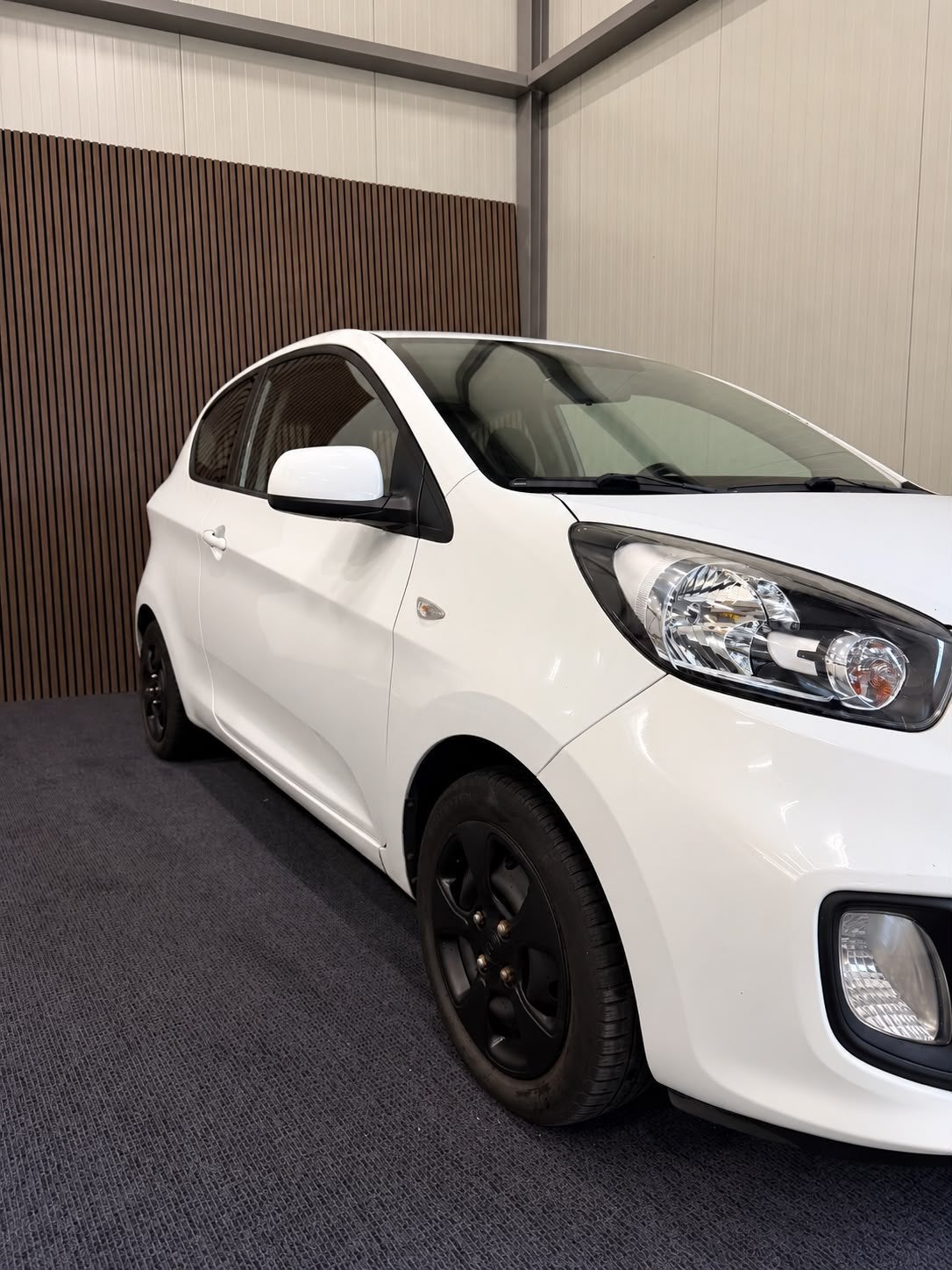 Kia Picanto 1.0 Cvvt 3-DRS 2013 Wit, Auto's, Voorwielaandrijving, 400 kg, Wit, Origineel Nederlands